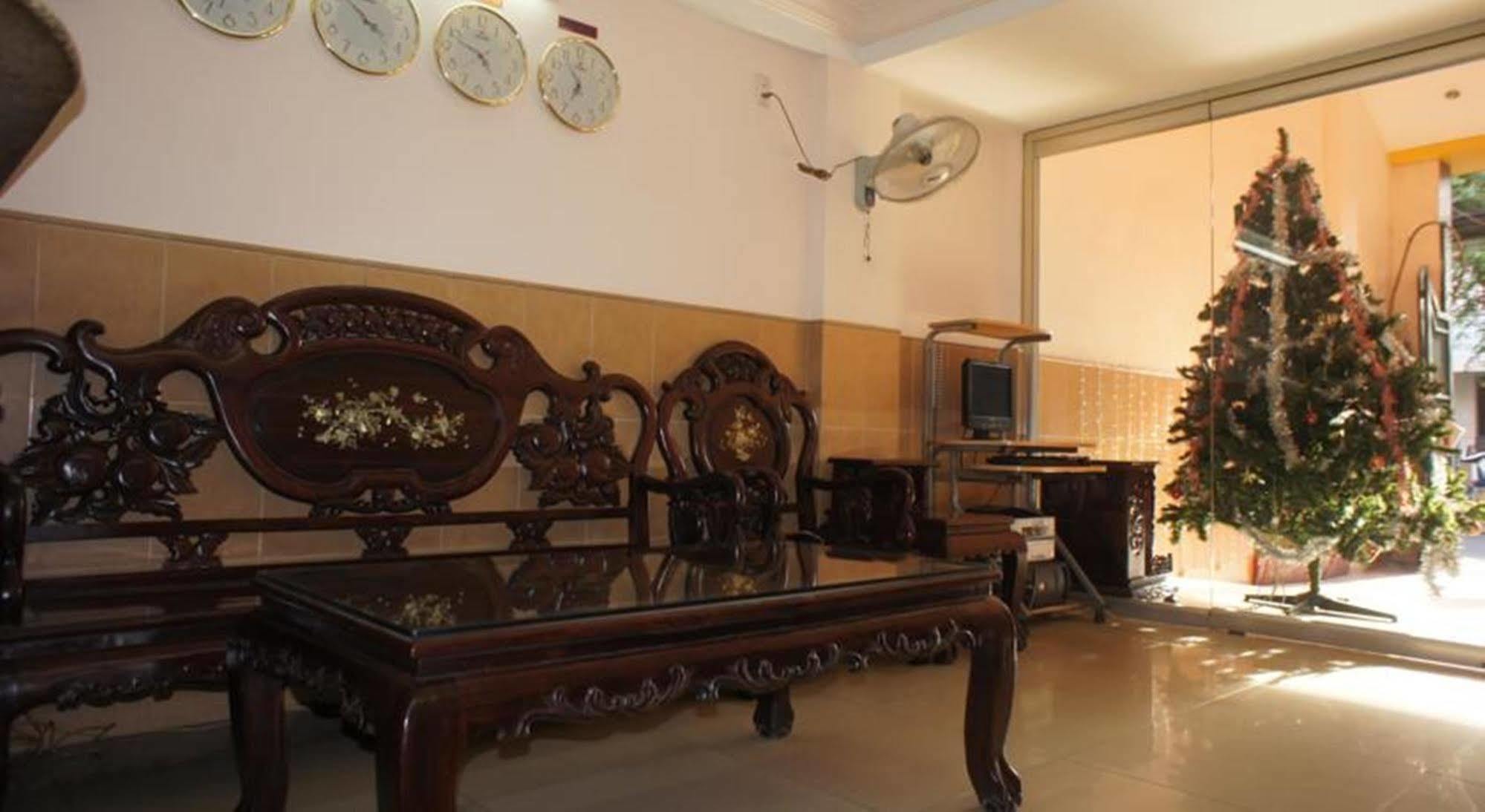 Elegant Inn Thành Pho Ho Chí Minh Esterno foto