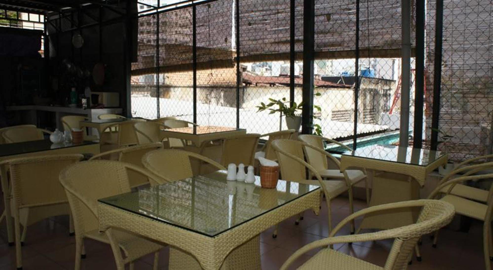 Elegant Inn Thành Pho Ho Chí Minh Esterno foto
