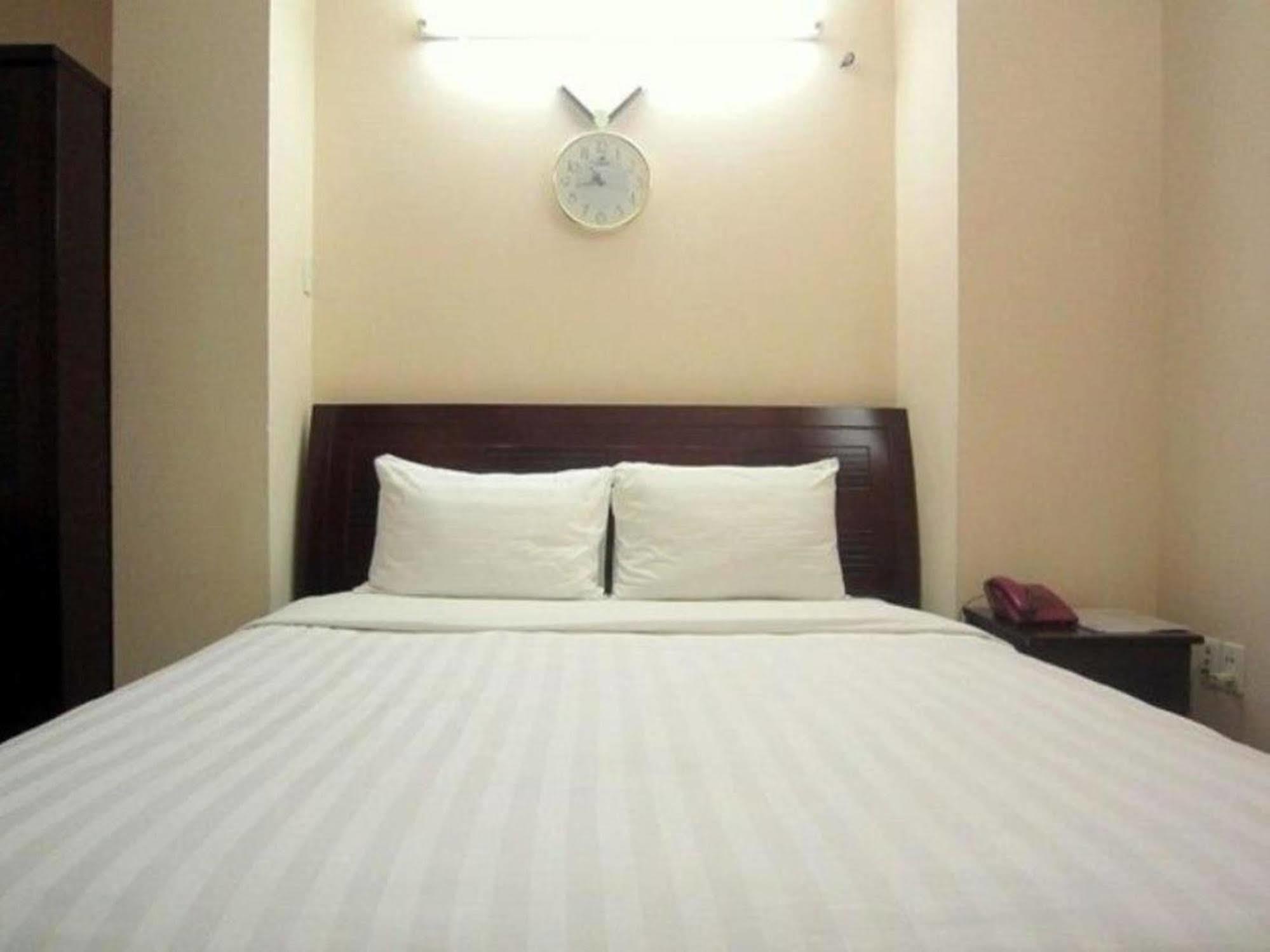 Elegant Inn Thành Pho Ho Chí Minh Esterno foto