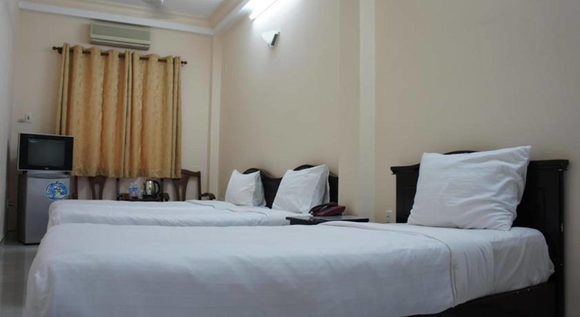 Elegant Inn Thành Pho Ho Chí Minh Esterno foto