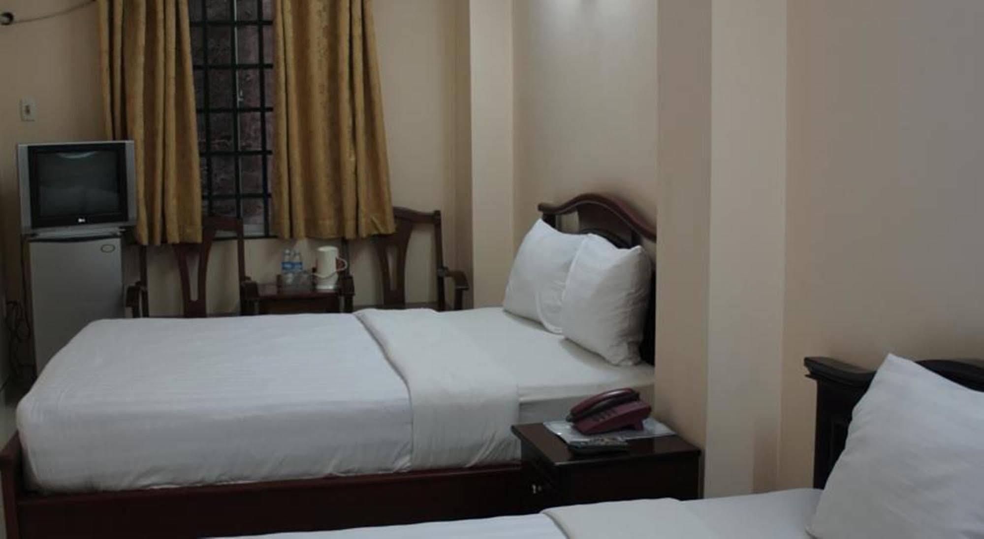 Elegant Inn Thành Pho Ho Chí Minh Esterno foto