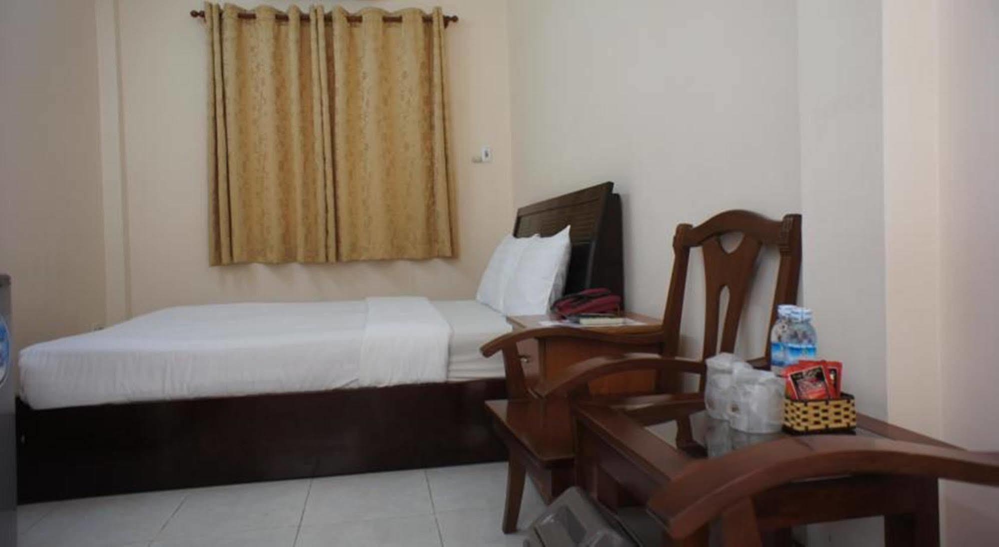 Elegant Inn Thành Pho Ho Chí Minh Esterno foto